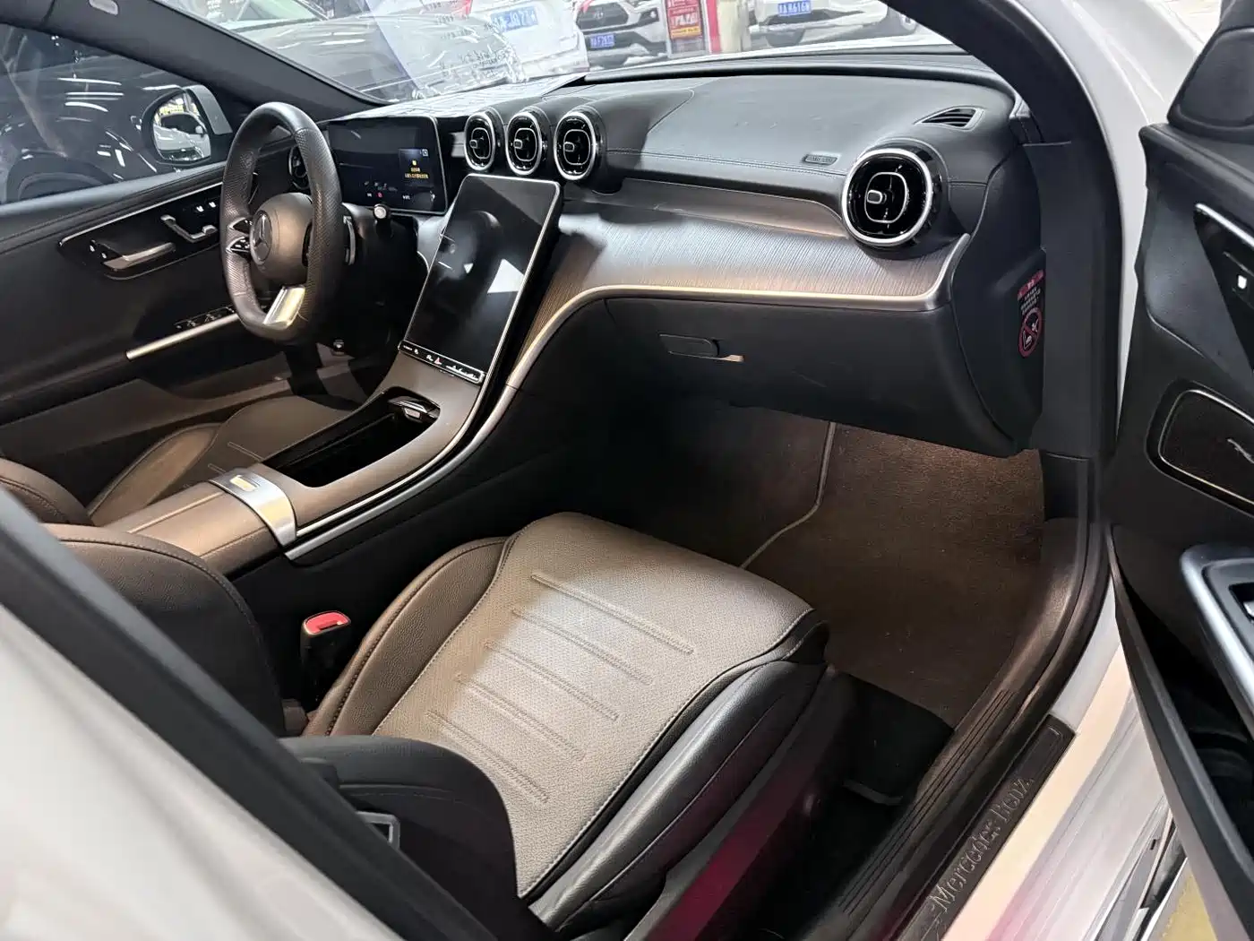 Mercedes-Benz C-Class 2024 C 200 L Sport Edition фото 16