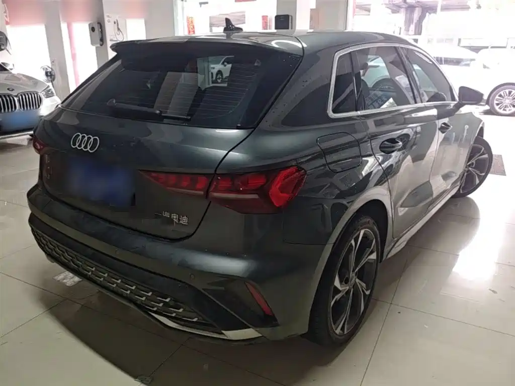 Audi A3 2025 Sportback 35TFSI Flying Premium фото 7