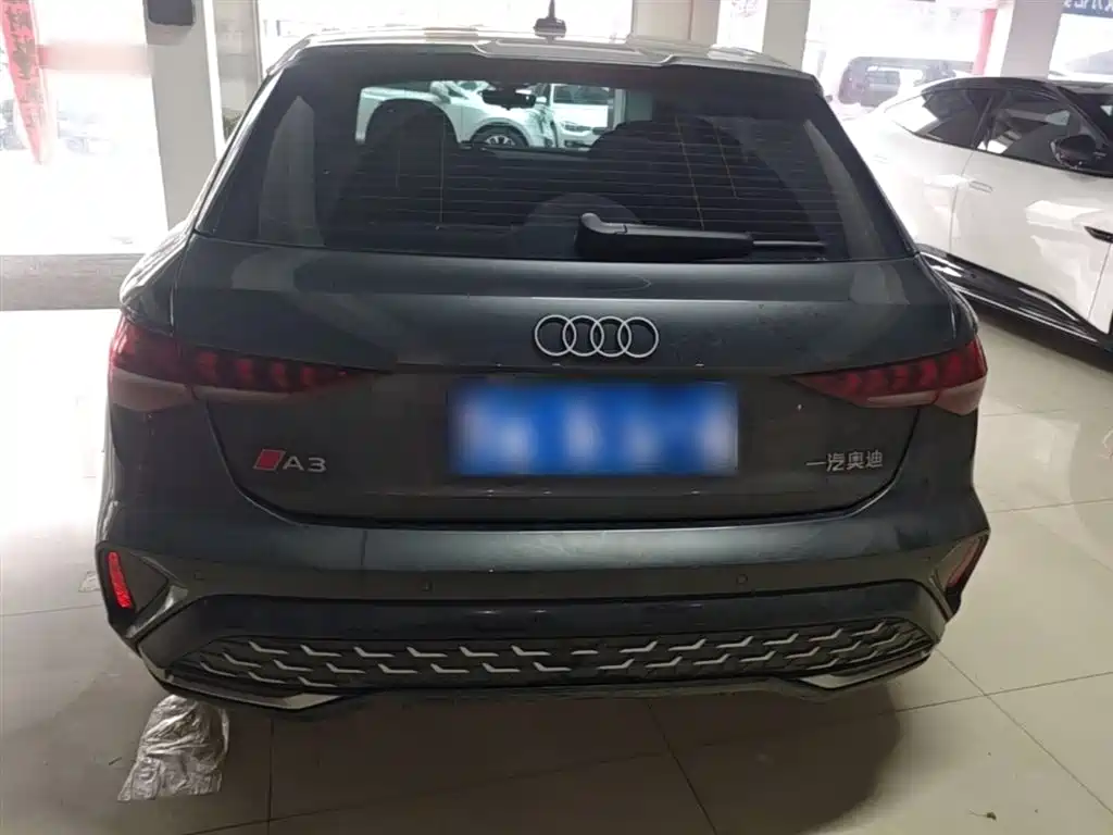 Audi A3 2025 Sportback 35TFSI Flying Premium фото 6