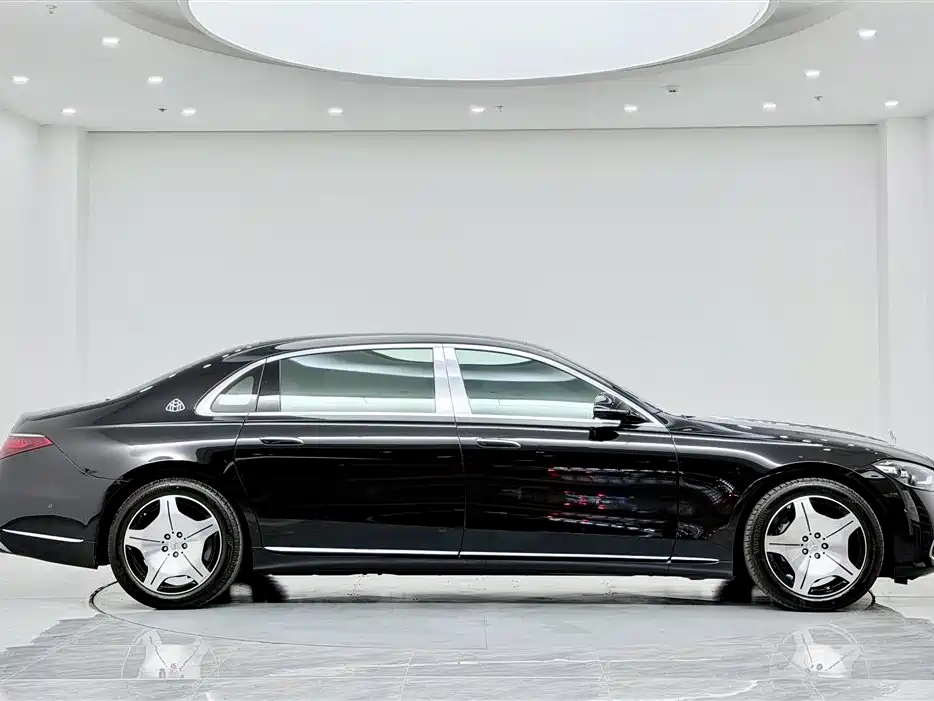 Mercedes-Benz Maybach S-Class 2025 Model S 480 4MATIC фото 4