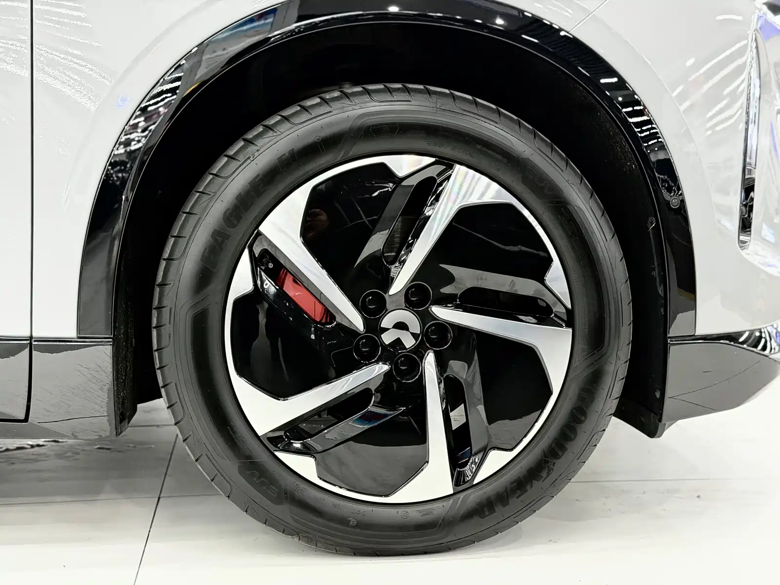 Photo 20 - NIO EC6