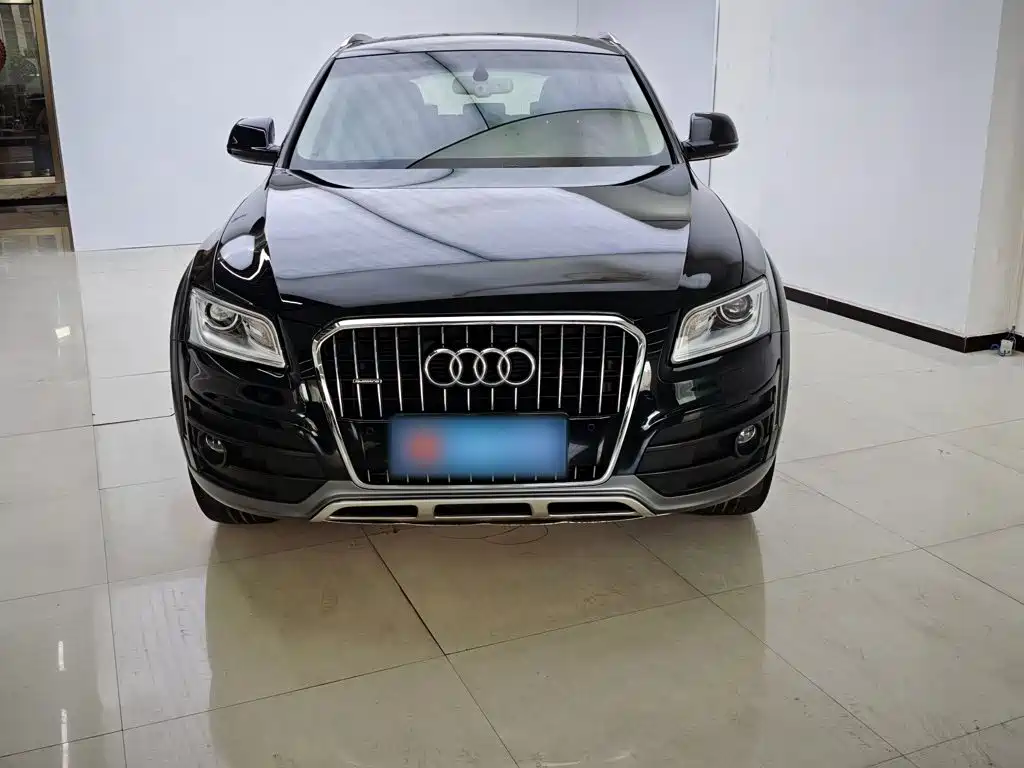 Audi Q5 2018 2017 Plus 40 TFSI Technology
