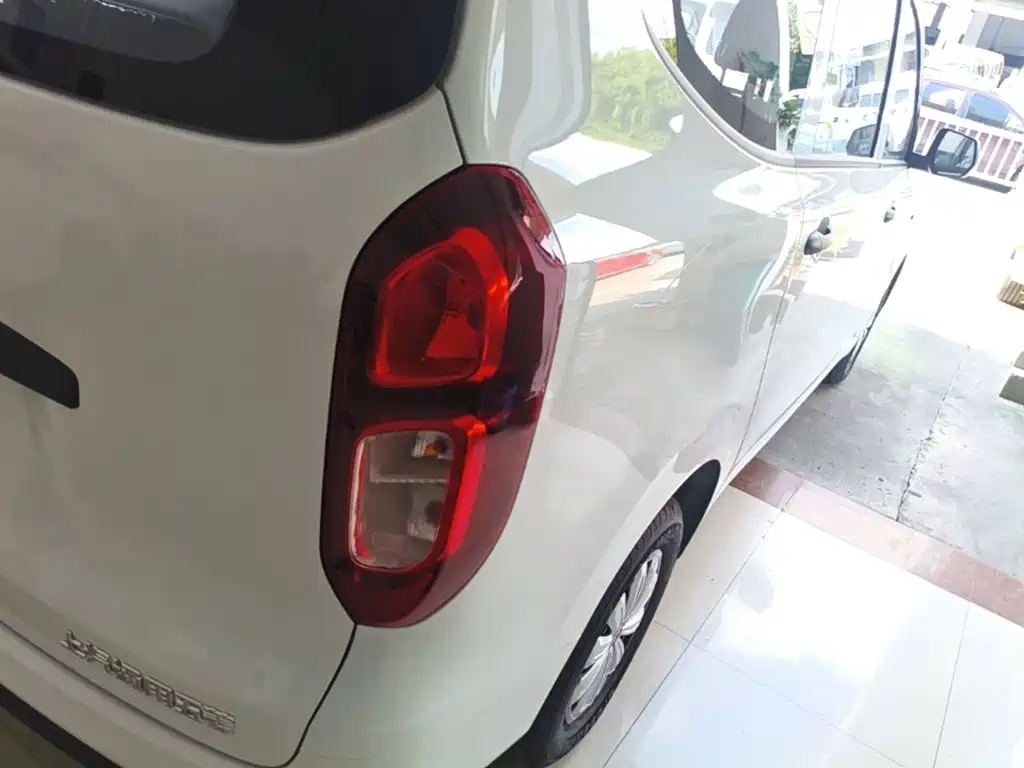 Wuling Motors Wuling Hongguang New Energy 2026 2024 Pure Electric 300KM Standard