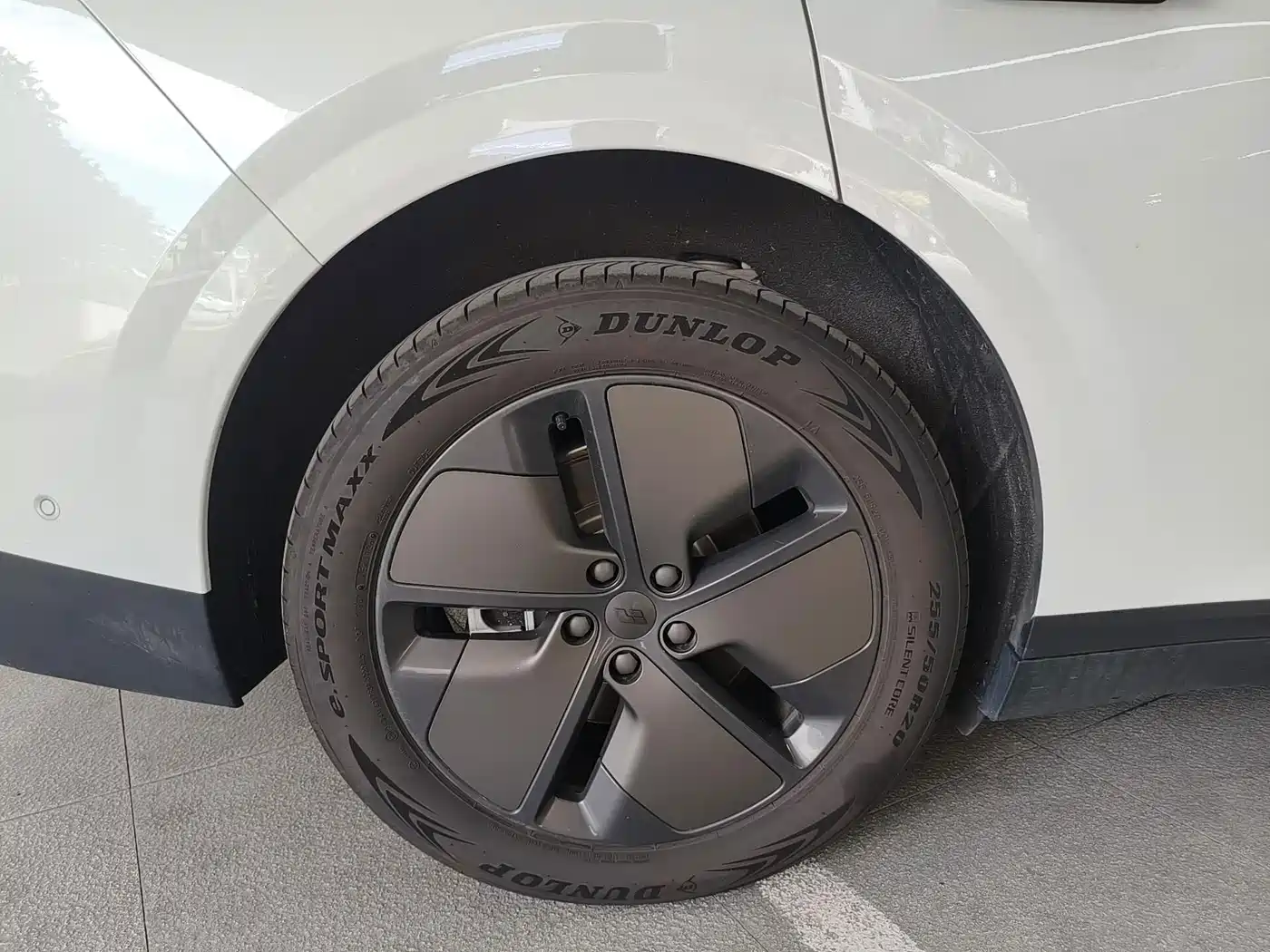 Li Auto i6 2026 2025 2WD Base Model