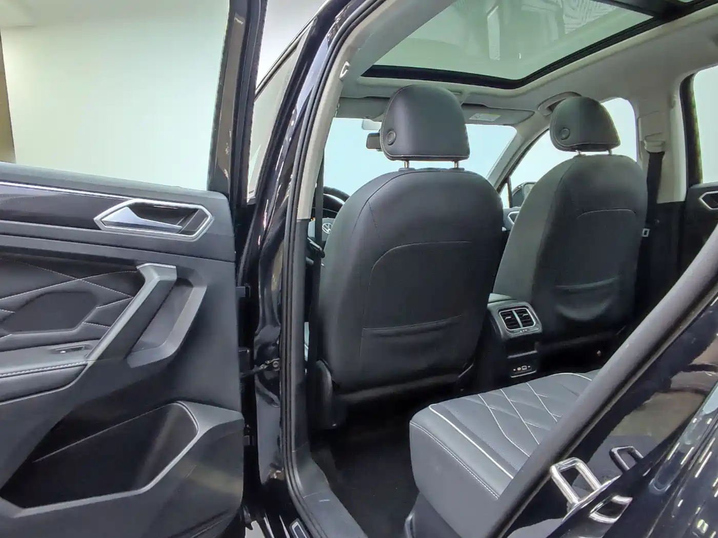 Volkswagen Tiguan L 2023 280TSI 2WD Trend Limited Edition фото 10