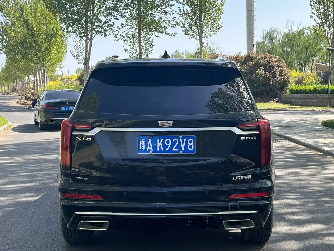 Photo 5 - Cadillac XT6