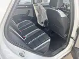 Photo 8 - Volkswagen T-ROC
