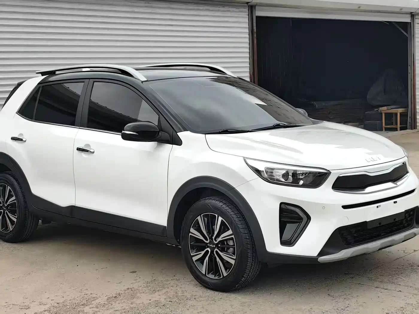 Kia KX1 2021 1.4L CVT Fun Sunroof Version фото 3