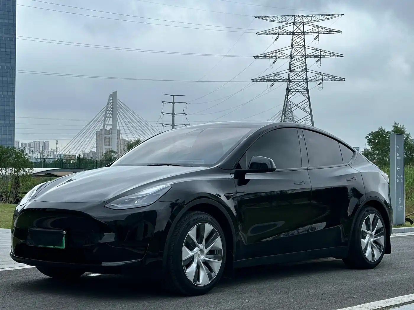 Tesla Model Y 2022 Rear-Wheel Drive Version