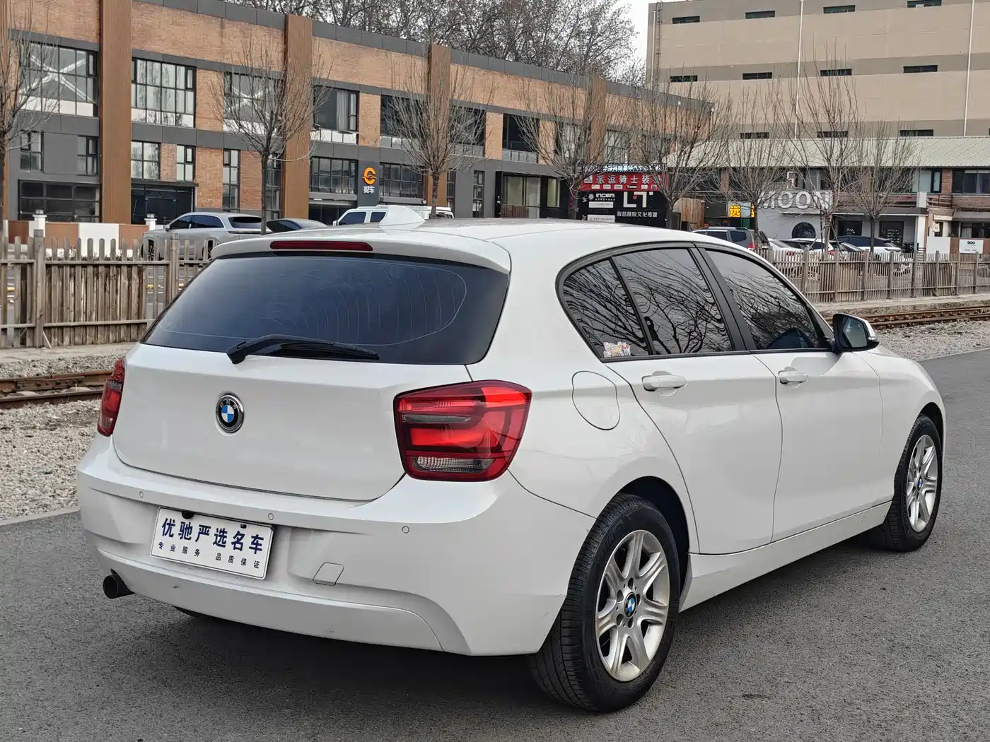 BMW 1 Series (Import) 2013 Facelift 116i Leading Model фото 9
