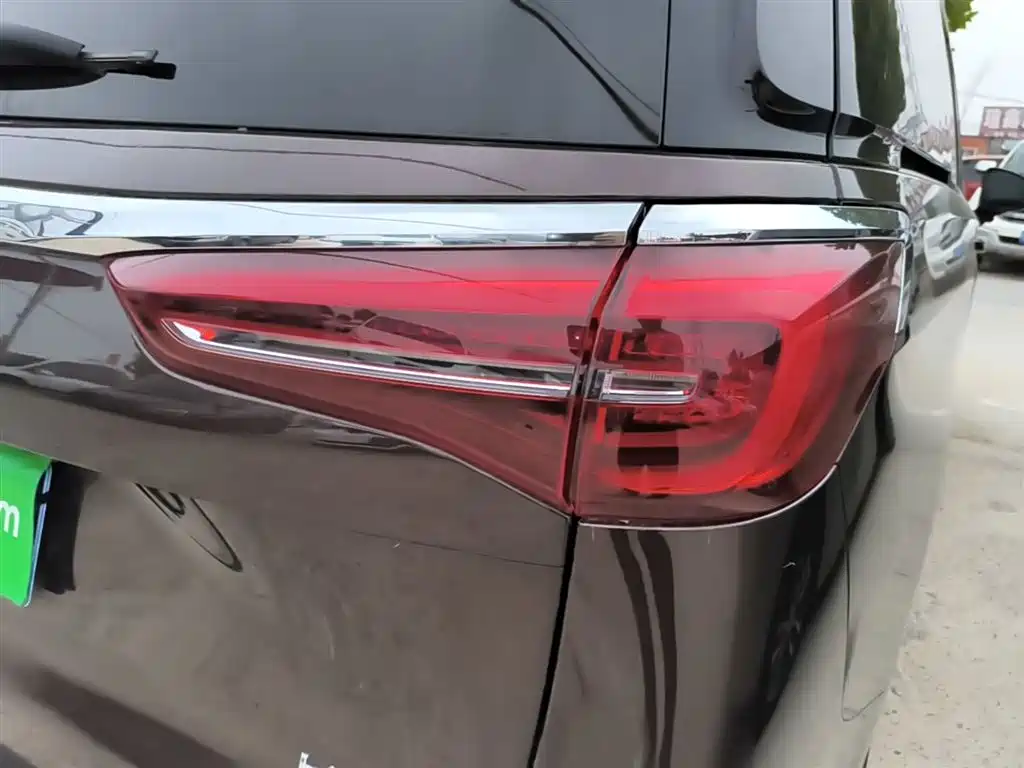 Buick GL8 2021 ES Landlord 653T Comfort фото 8