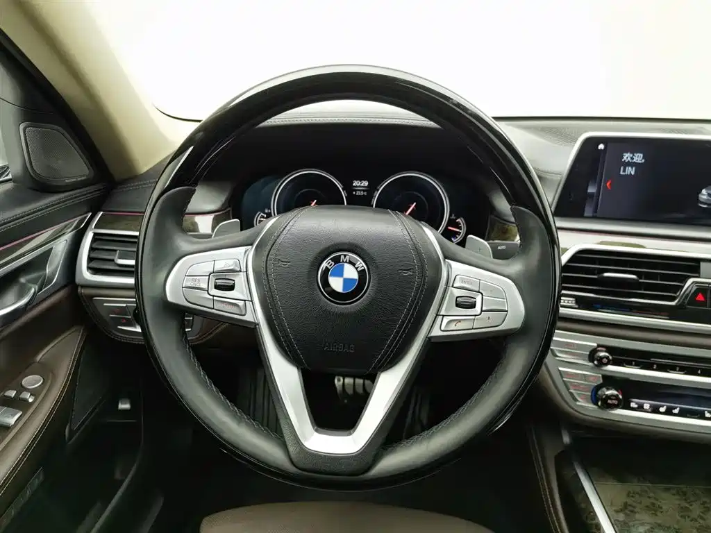 BMW 7 Series 2018 740Li Leading Type Excellence Package фото 11