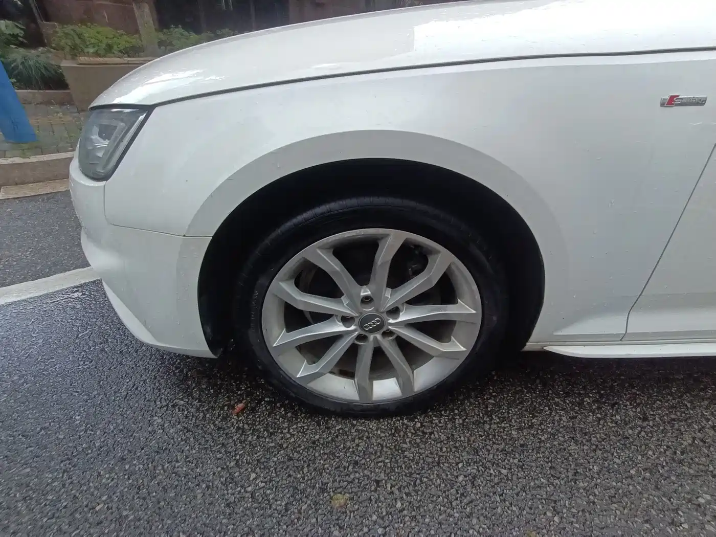 Photo 19 - Audi A4L