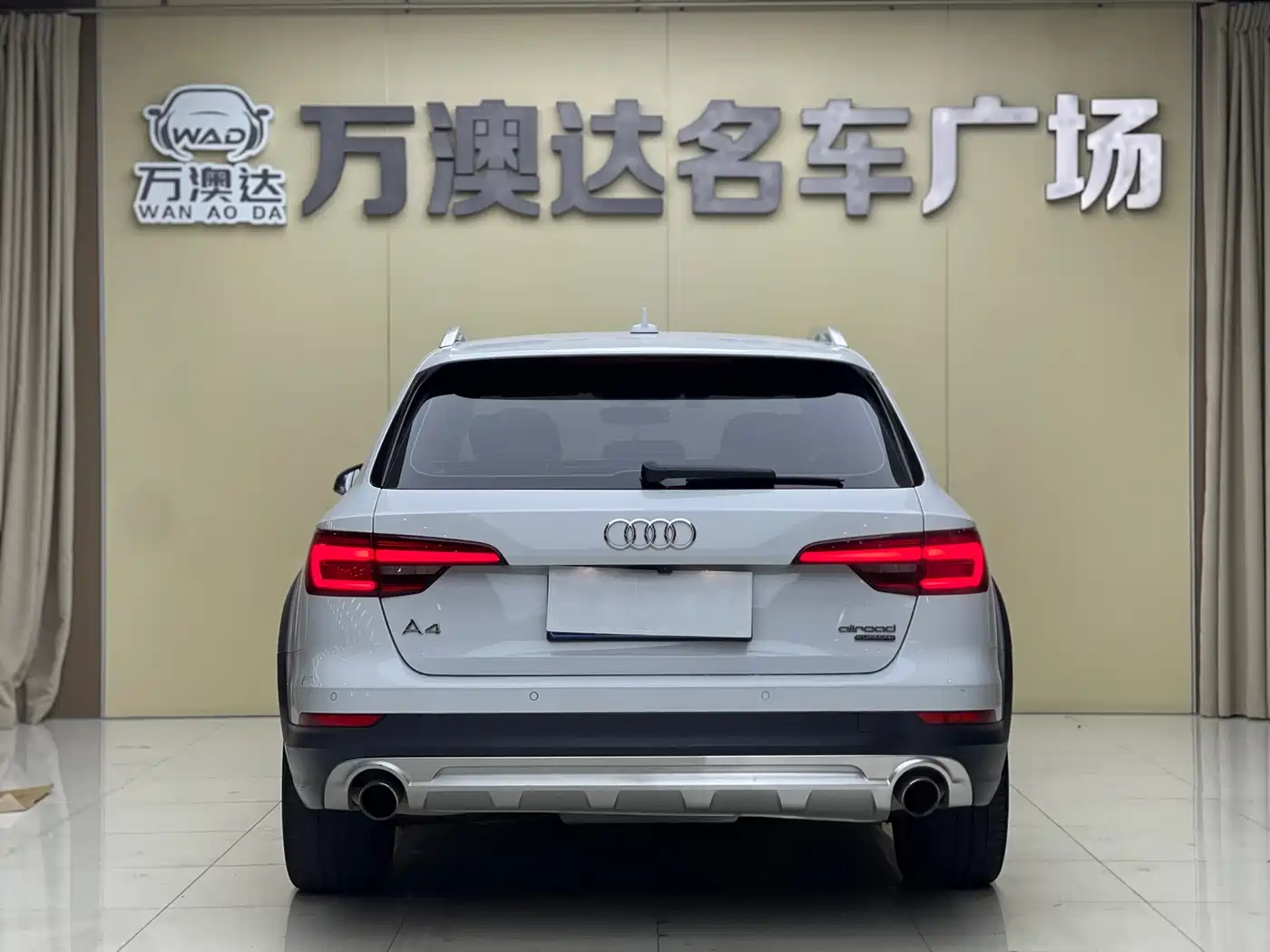 Audi A4 (Import) 2018 2017 45 TFSI allroad quattro Fashion