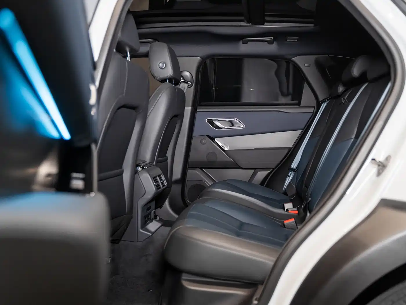 Land Rover Range Rover Velar 2024 Dynamic SE фото 19