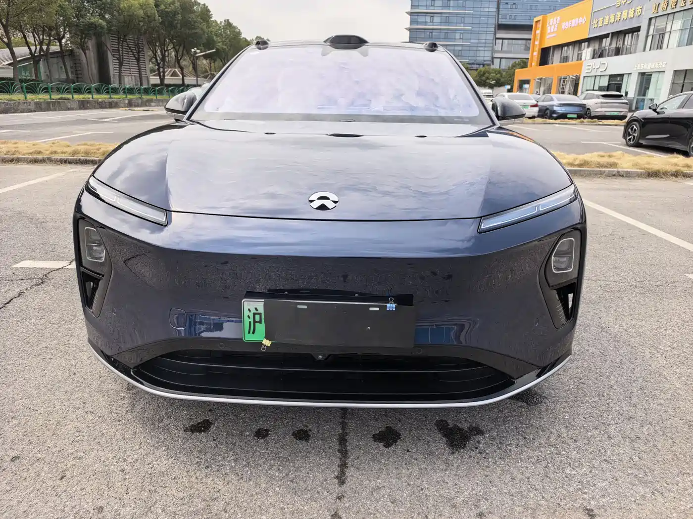 NIO NIO ET9
