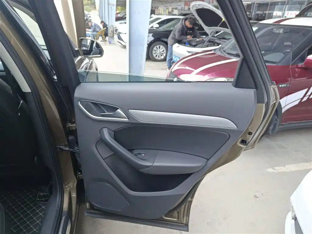 Audi Q3 2017 35 TFSI Fashion фото 16