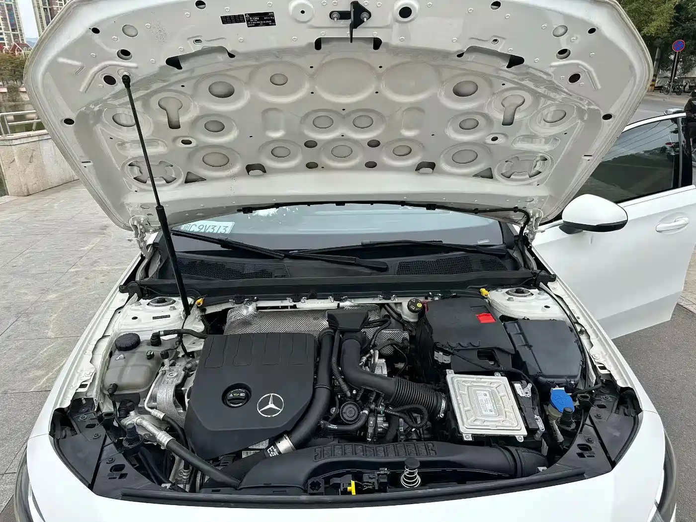 Mercedes-Benz A-Class 2019 A 180 L Sport Sedan фото 9