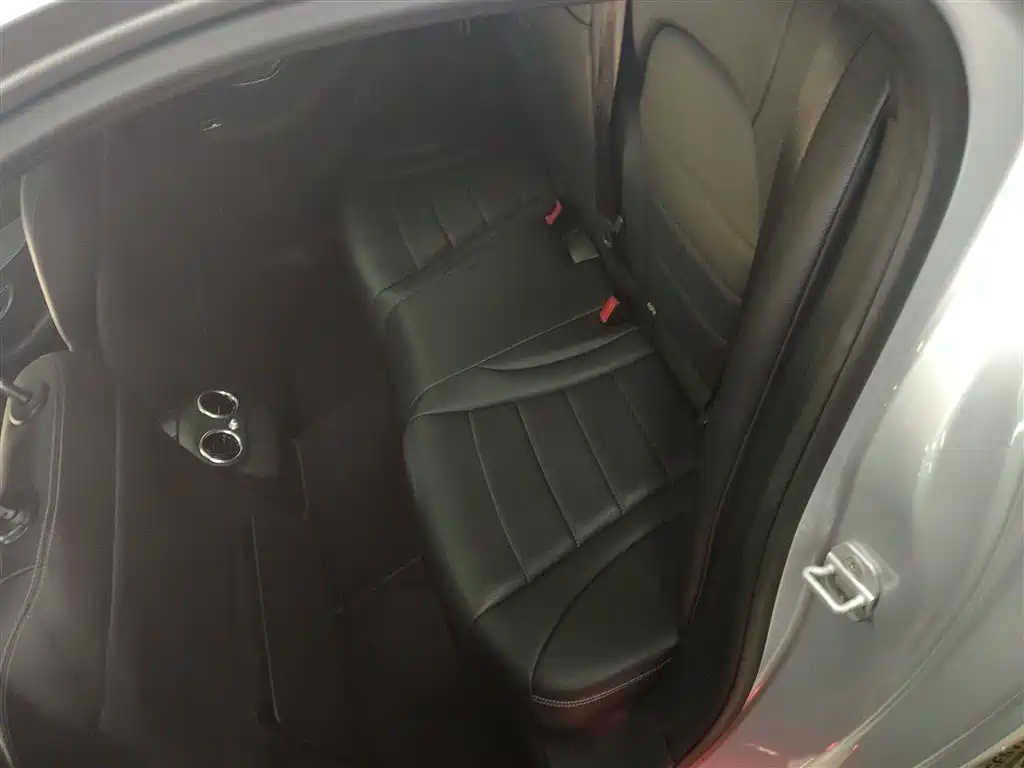Mercedes-Benz C-Class 2015 C 200 Sport Edition 4MATIC фото 17
