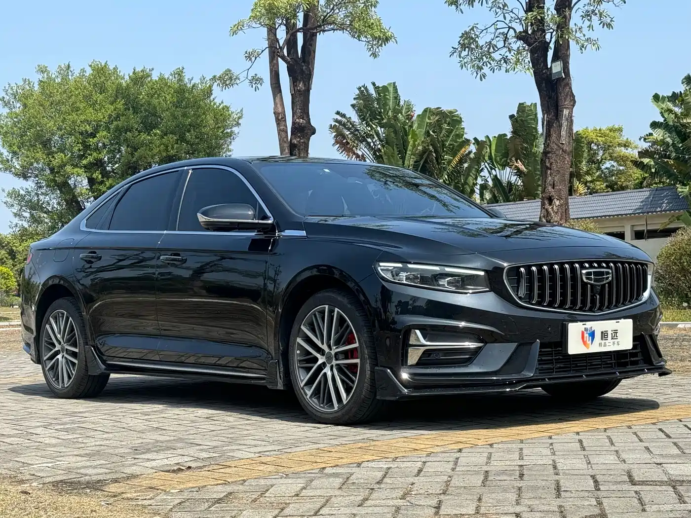 Фото 3 - Geely Preface