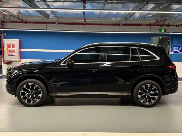 Mercedes-Benz GLC 2023 GLC 260 L 4MATIC Dynamic 7-Seater — фото 5