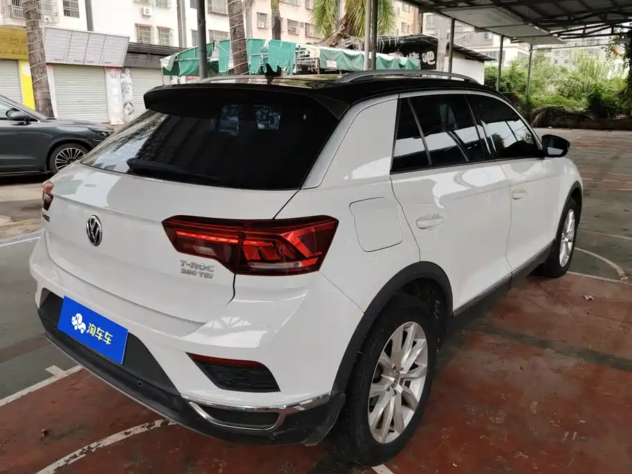 Фото 3 - Volkswagen T-ROC