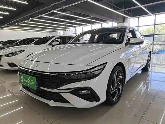  Hyundai Elantra 2023 1.5L CVT GLX Elite Edition