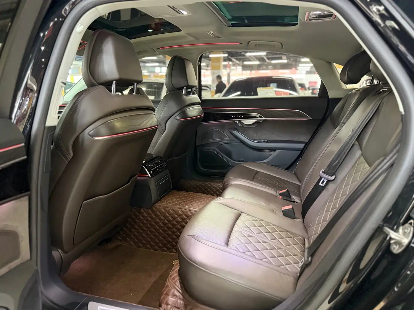 Audi A8 2021 A8L 50 TFSI quattro Comfort фото 9