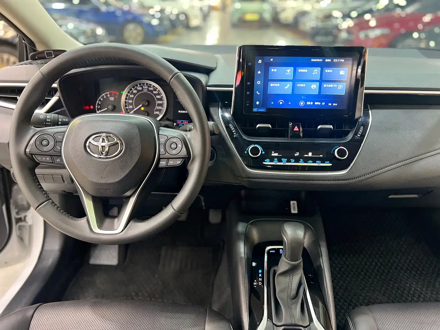 Toyota Corolla 2021 1.2T S-CVT Luxury Edition фото 14
