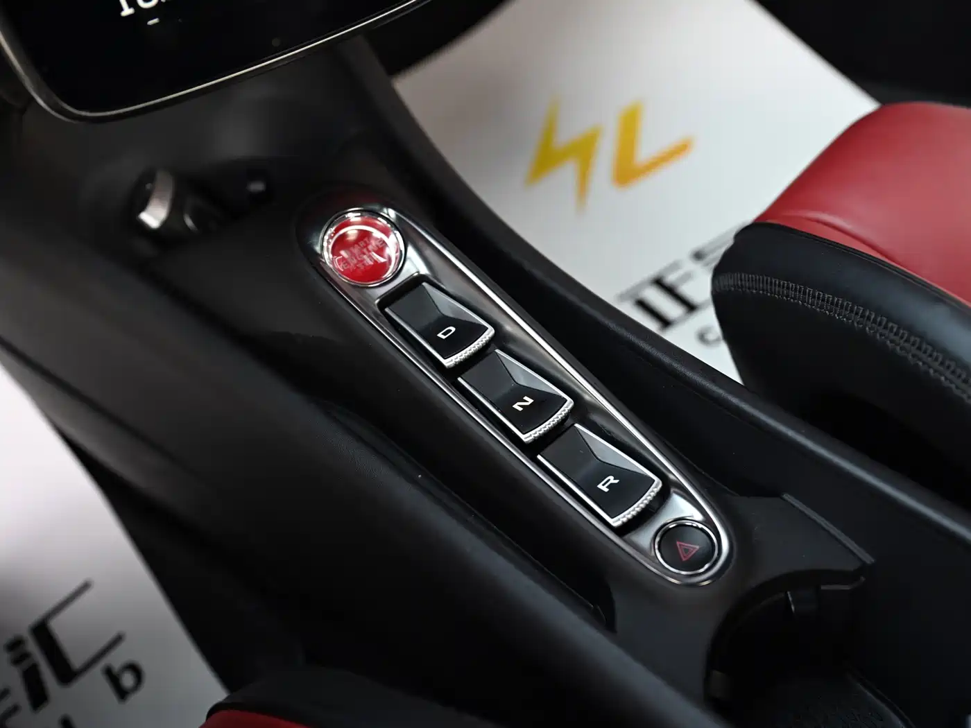 McLaren Artura 2025 2023 3.0T Hybrid Standard