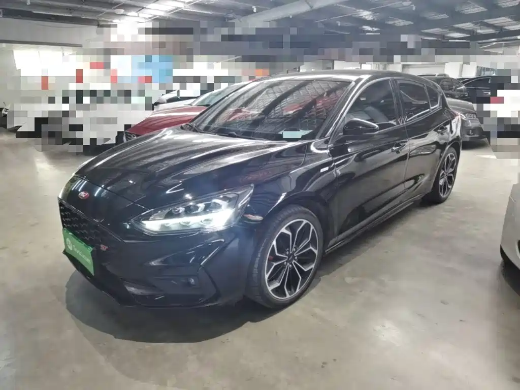 Фото 1 - Ford Focus