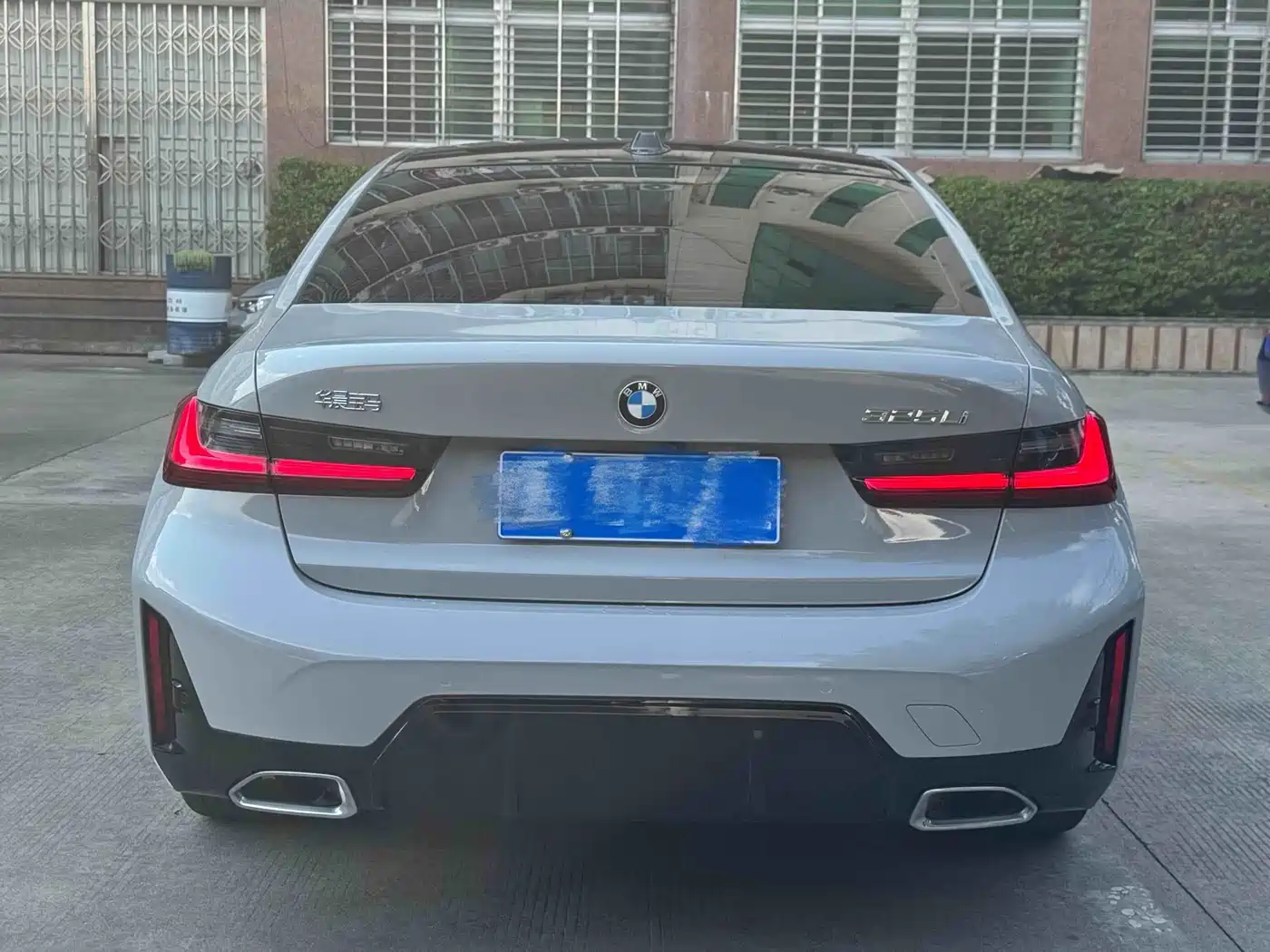 BMW 3 Series 2025 325Li M Sport Package фото 4