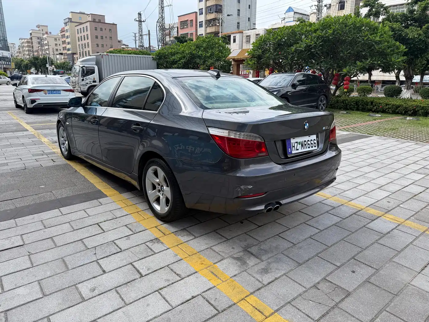BMW 5 Series 2008 523Li Luxury фото 6