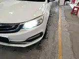 Фото 24 - Geely Vision