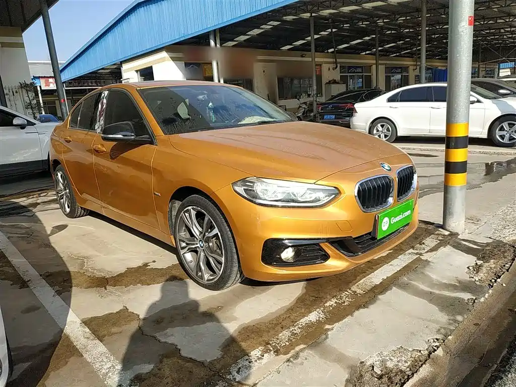 BMW 1 Series 2017 120i Design Package фото 20