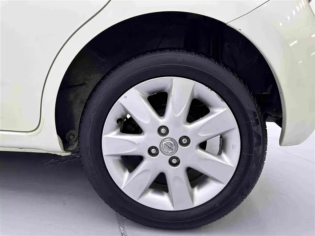 Nissan March 2014 2010 1.5L Automatic Easy Smart Edition