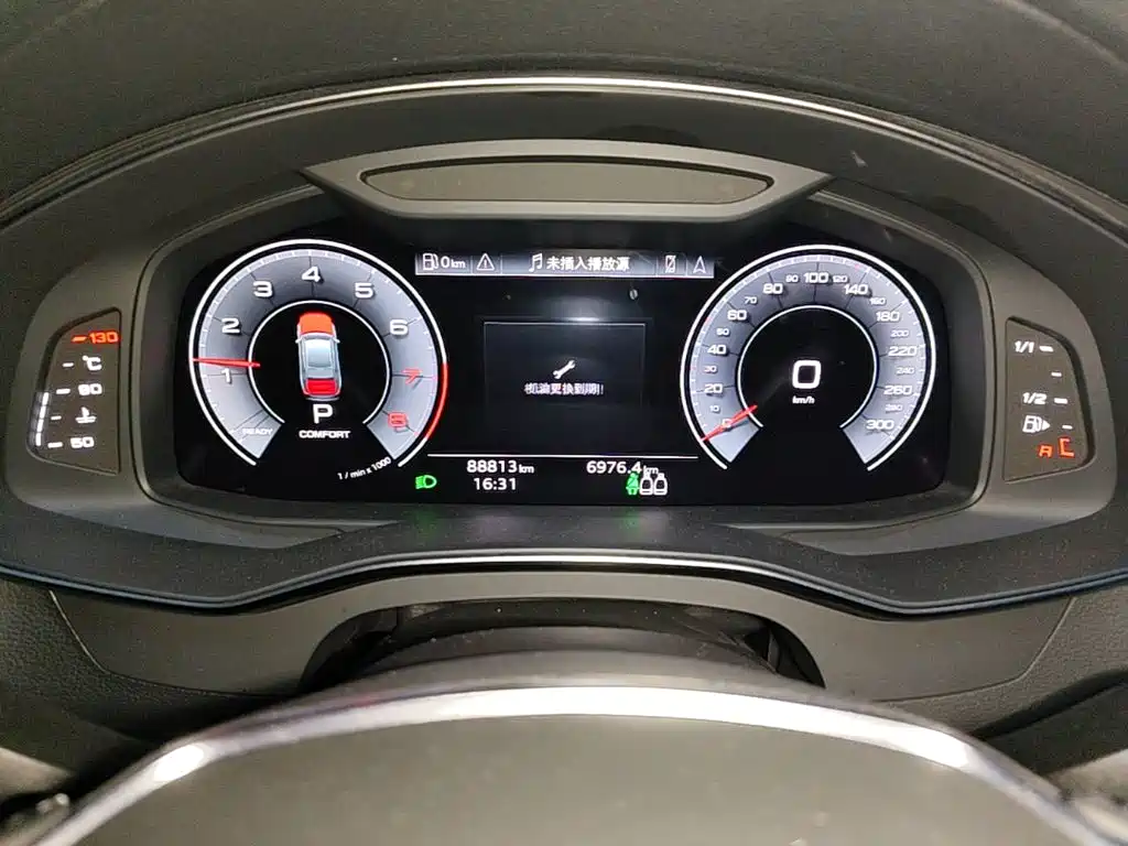 Фото 16 - Audi A6L
