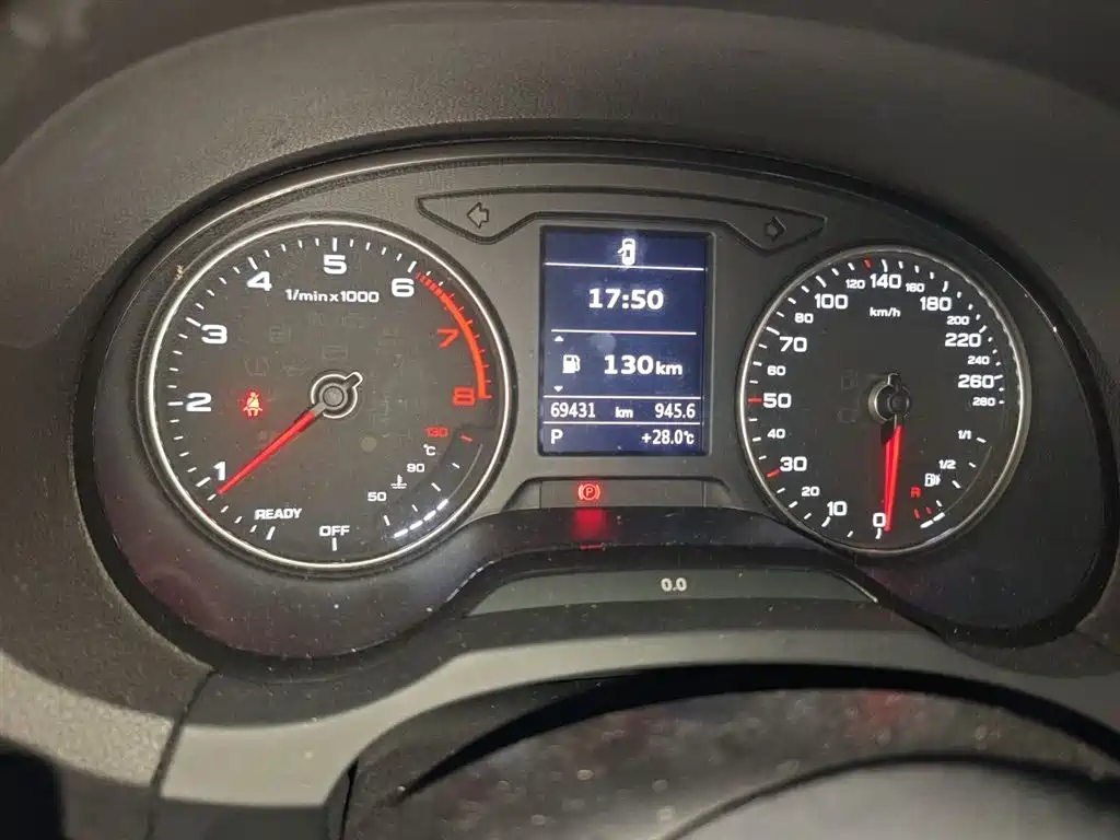 Audi A3 2018 30th Anniversary Limousine 35 TFSI Sport фото 5