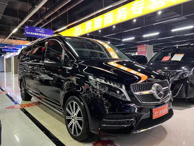 MERCEDES-BENZ V CLASS