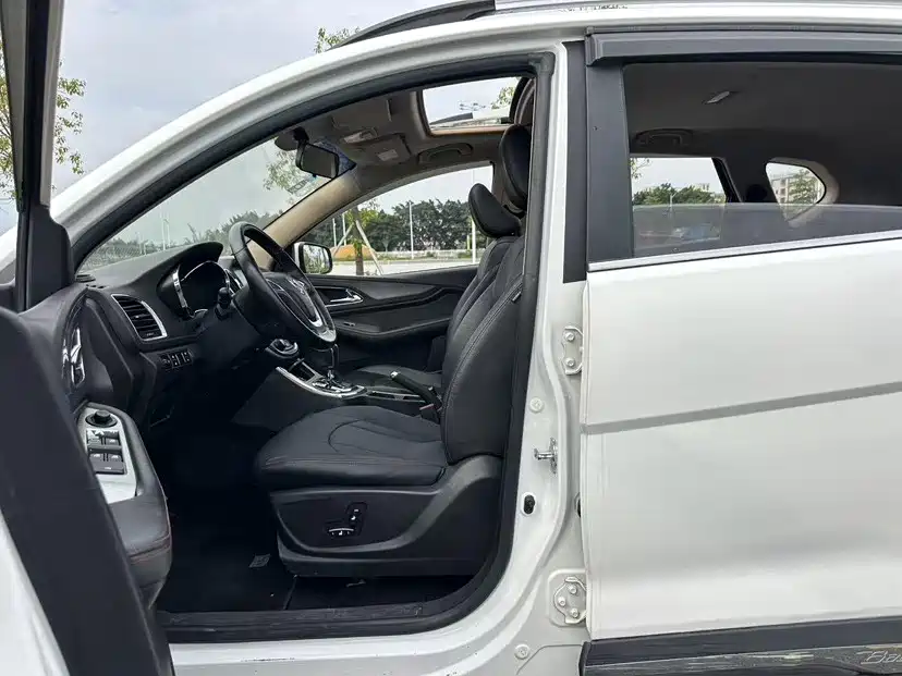 2017 Baojun 560