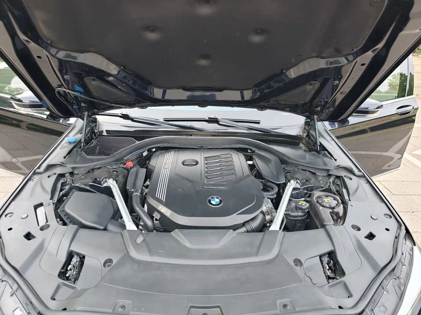 BMW 7 Series 2021 Model 740Li Premium M Sport Package фото 30