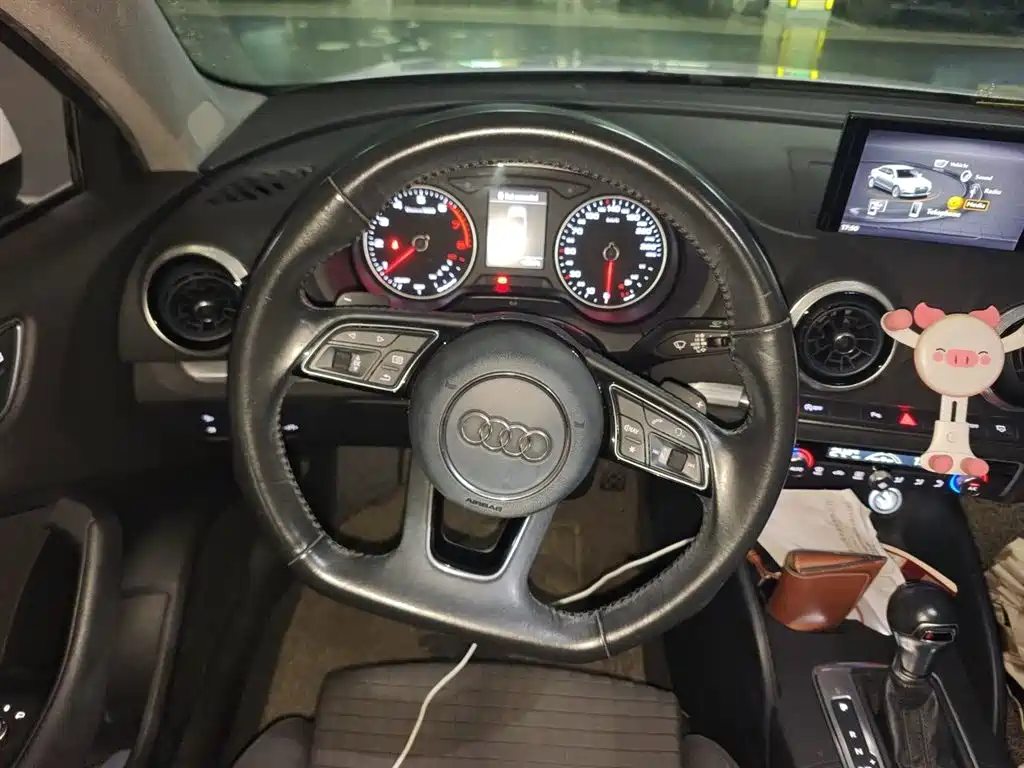 Audi A3 2018 30th Anniversary Limousine 35 TFSI Sport фото 3