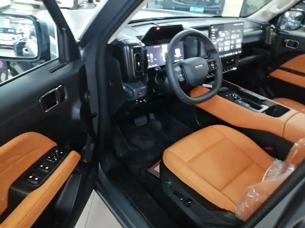 Haval Meng Long NEV 2026 Hi4 102 Premium фото 16