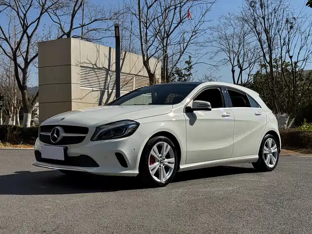 MERCEDES-BENZ A CLASS