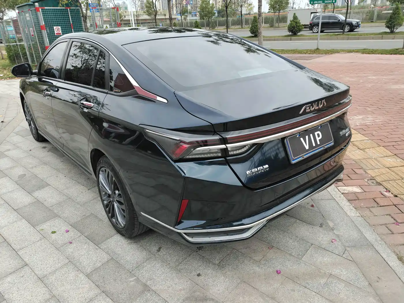 Dongfeng Aeolus Yixuan MAX 2022 2022 1.5T Ultra Cool Dad Edition