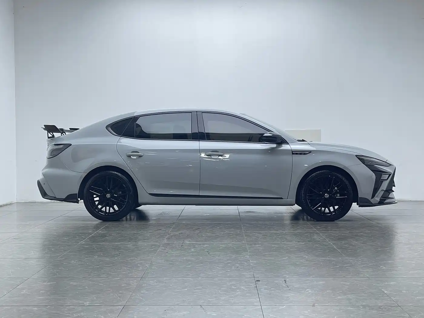 MG MG6 2024 2025 Model Year 1.5T XLINE Shark Hunter Edition