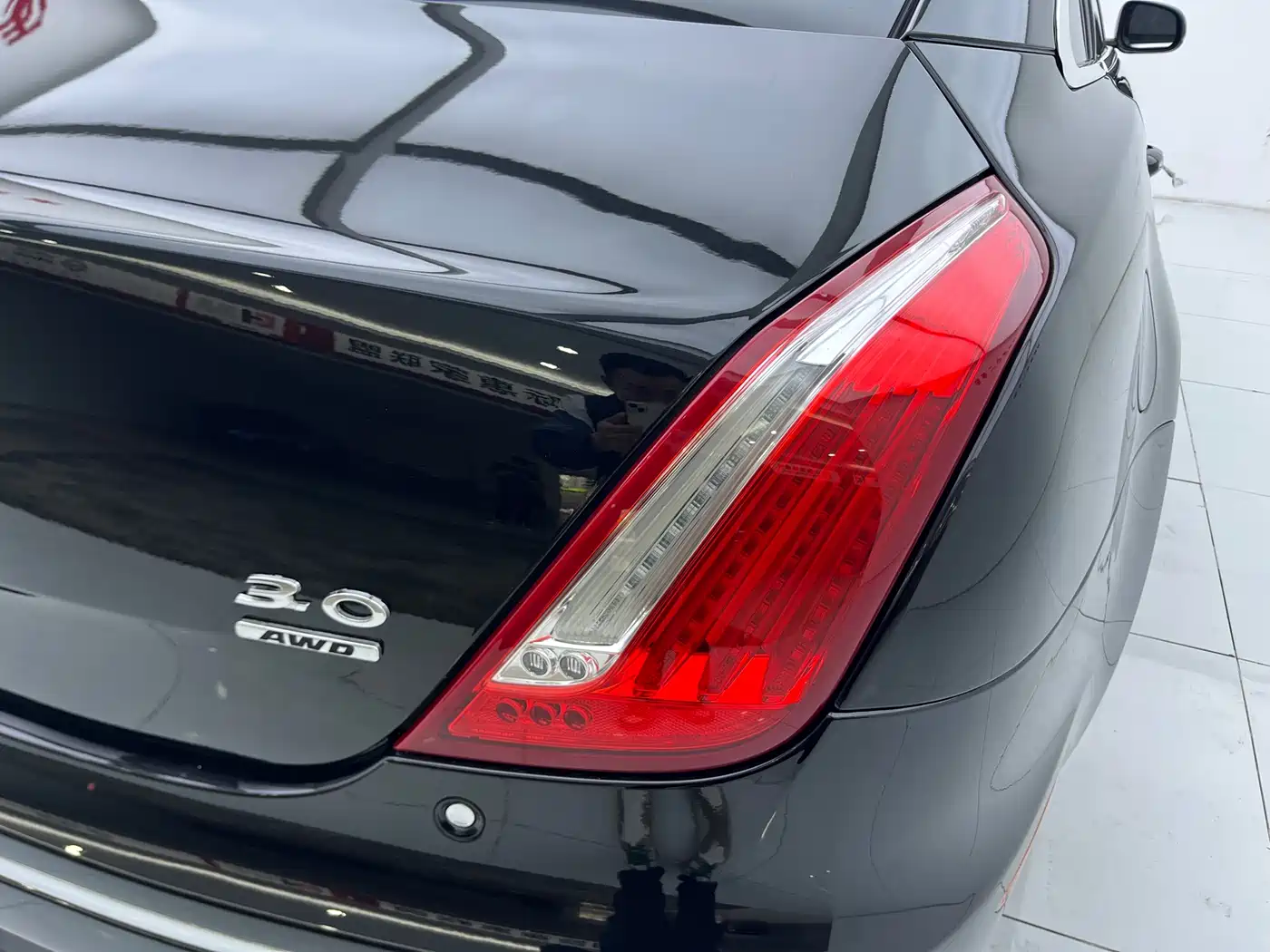 Jaguar XJ 2015 XJL 3.0 SC 2WD Panorama Business Edition фото 24