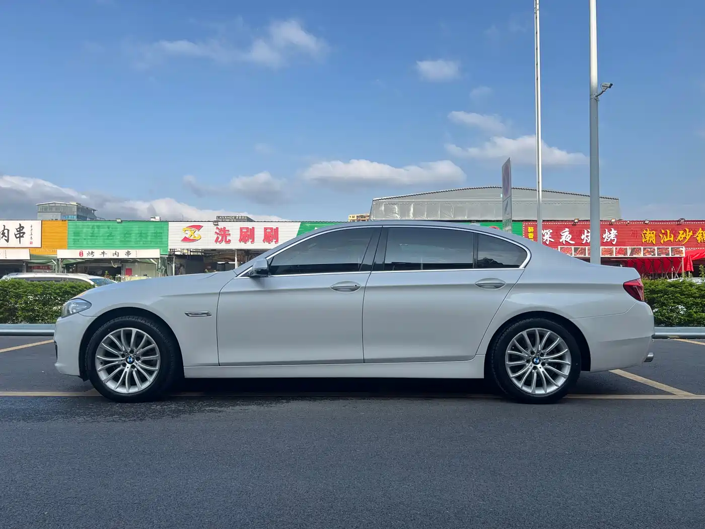 BMW 5 Series 2017 525Li Luxury Design Package фото 8