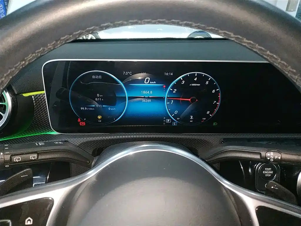 Mercedes-Benz A-Class (Import) 2019 A 200 Dynamic Version фото 4