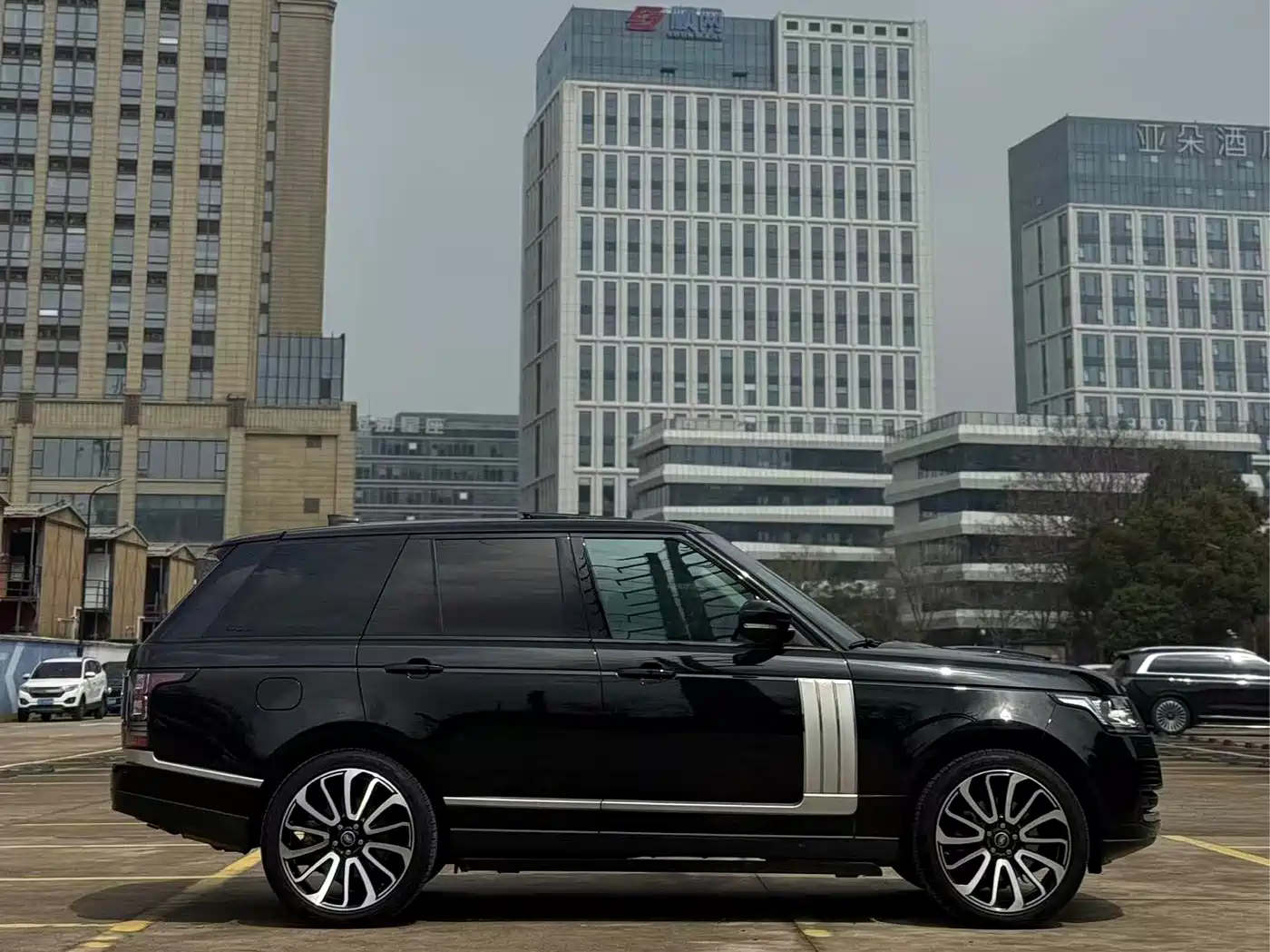 Land Rover Range Rover 2016 3.0 SC V6 Vogue фото 8